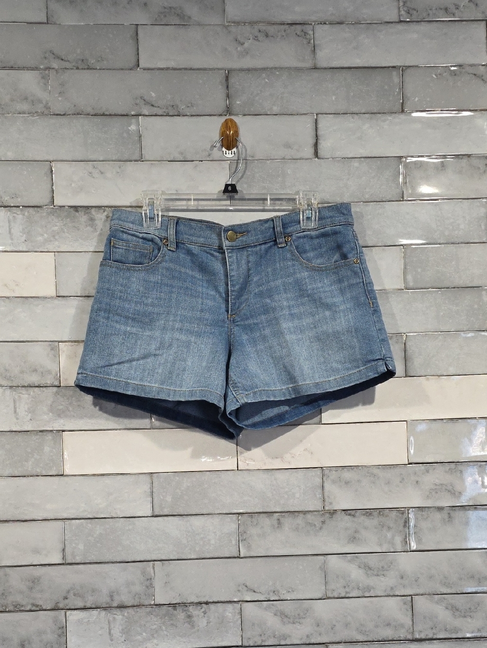 New York & Company Women's Light Blue Denim Shorts Size 8